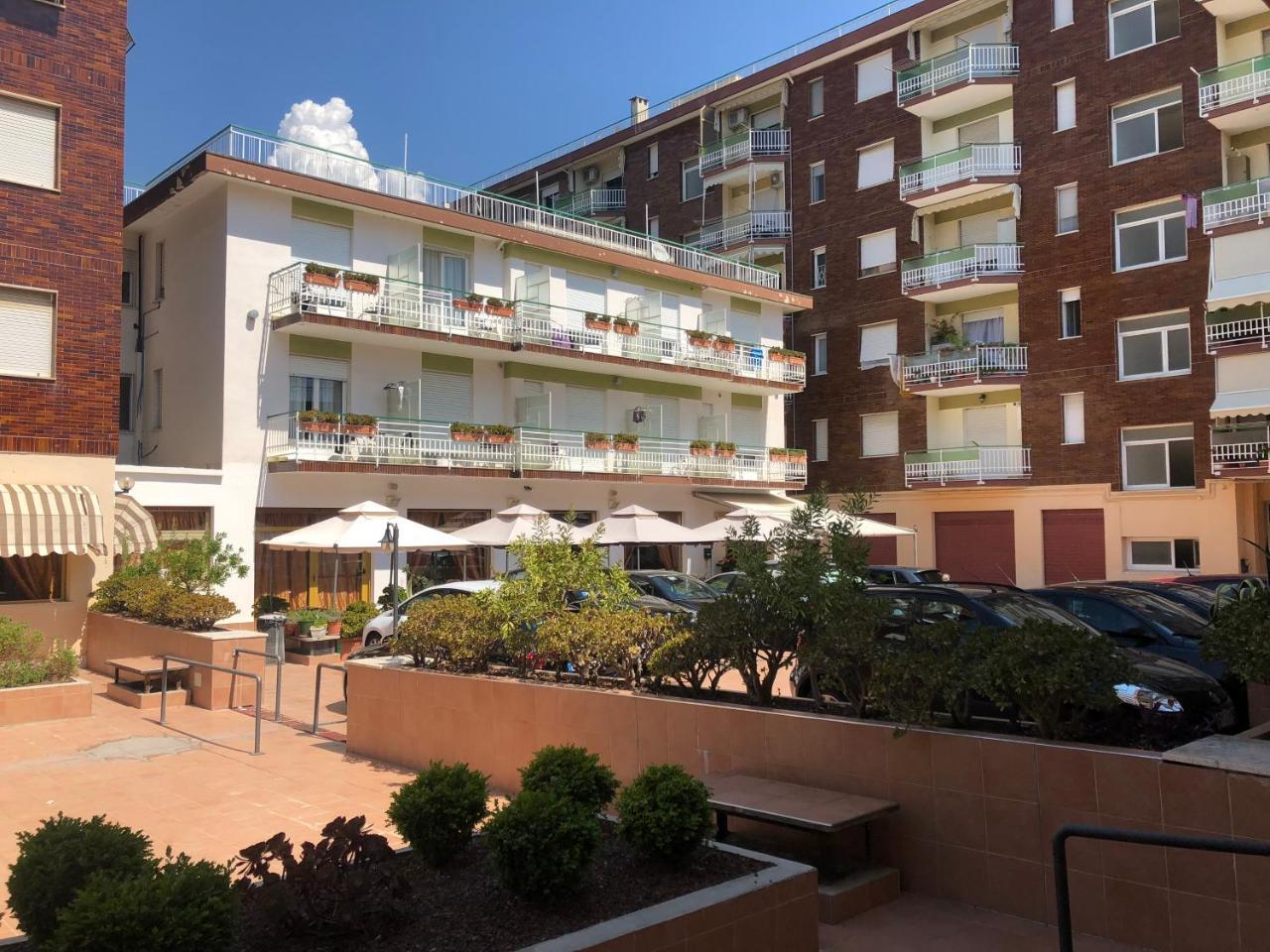 Hotel Arma Ristorante Arma di Taggia Exterior foto